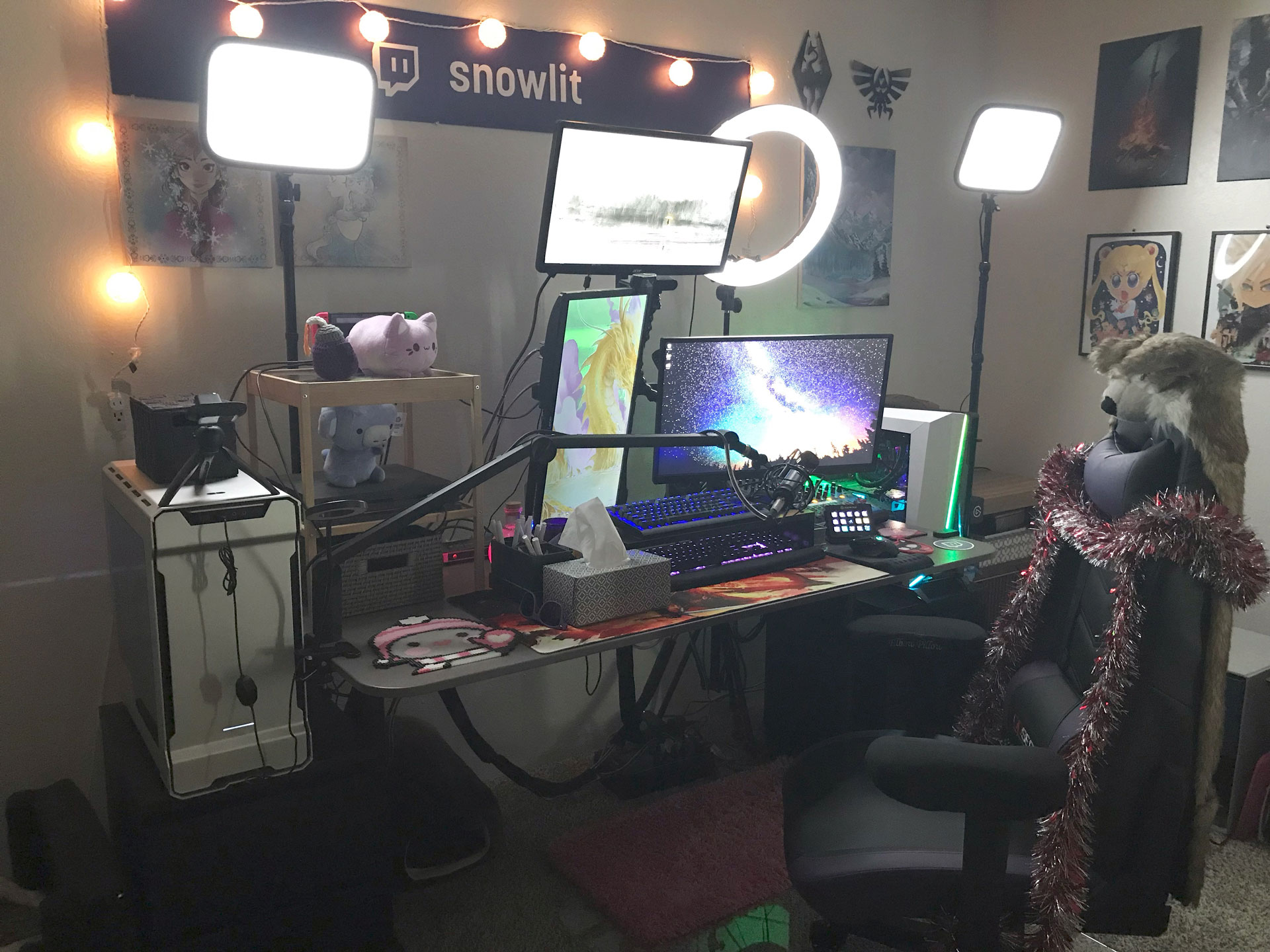 Snowlit Workstation